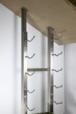 <strong>Floor-to-Ceiling Frames <br/>Angled Base Plate<strong> - Image 3